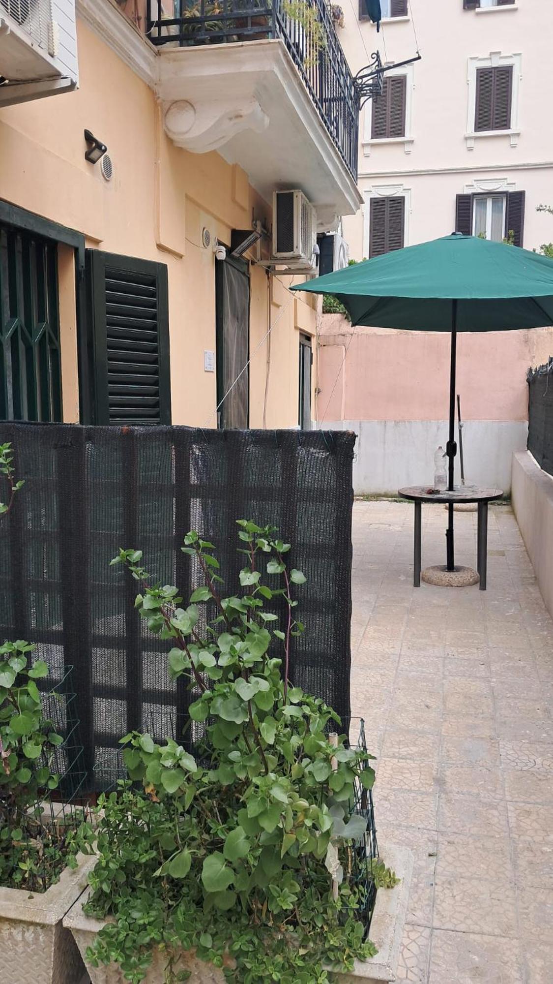 Dimoramadonnella Apartment Bari Exterior photo